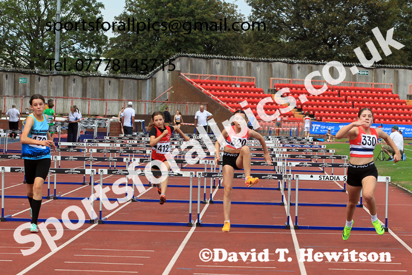 Hurdles, Gateshead Tartan Games.  Photo: David T. Hewitson/Sports for All Pics